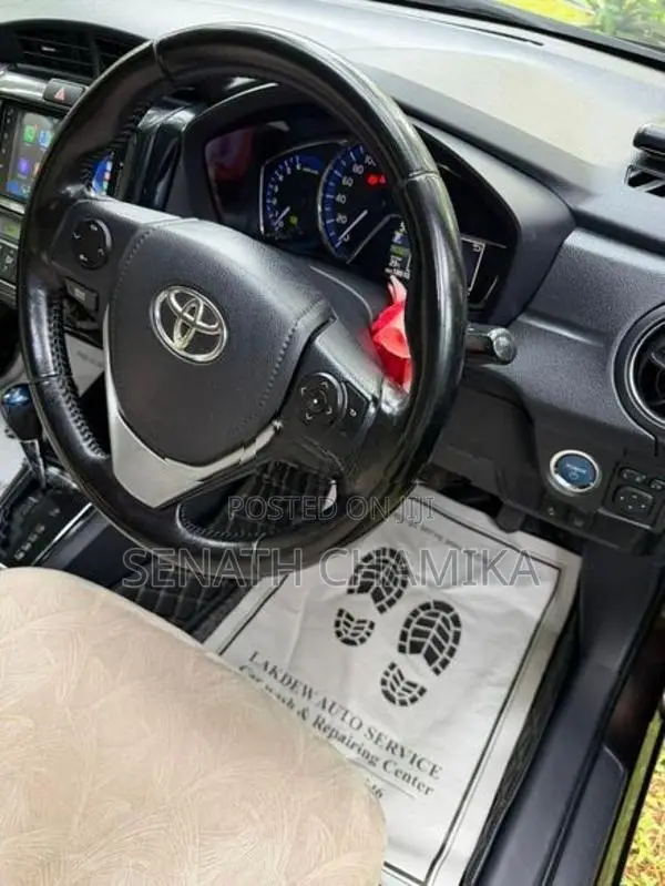 Toyota Axio 2016