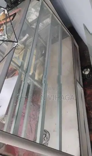 Aluminum Showcases