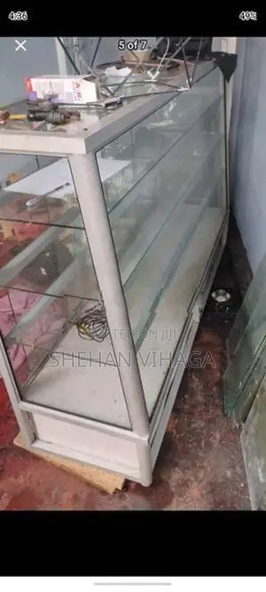 Aluminum Showcases