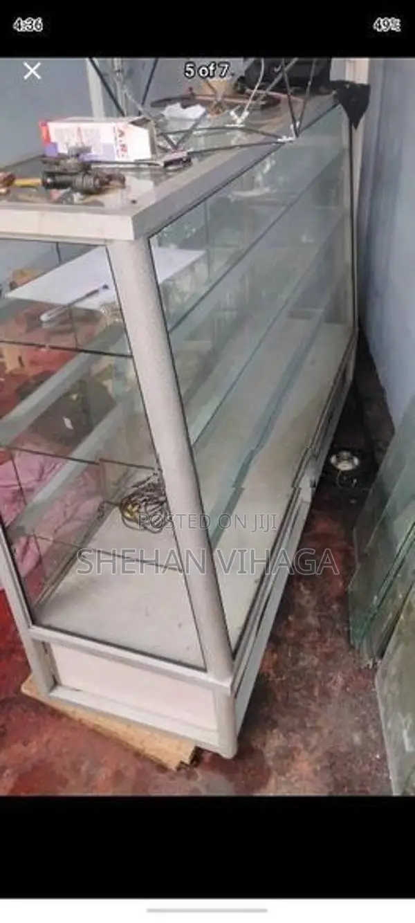 Aluminum Showcases