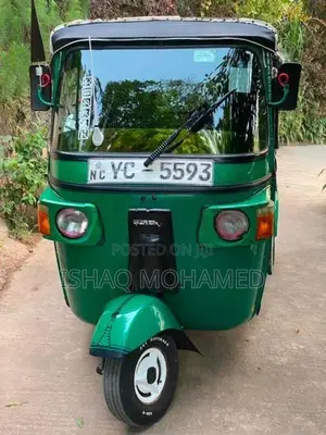 Bajaj RE 2010