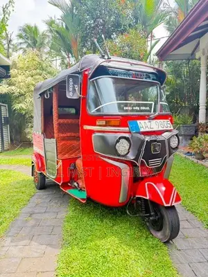 Bajaj RE Three Wheeler 2015