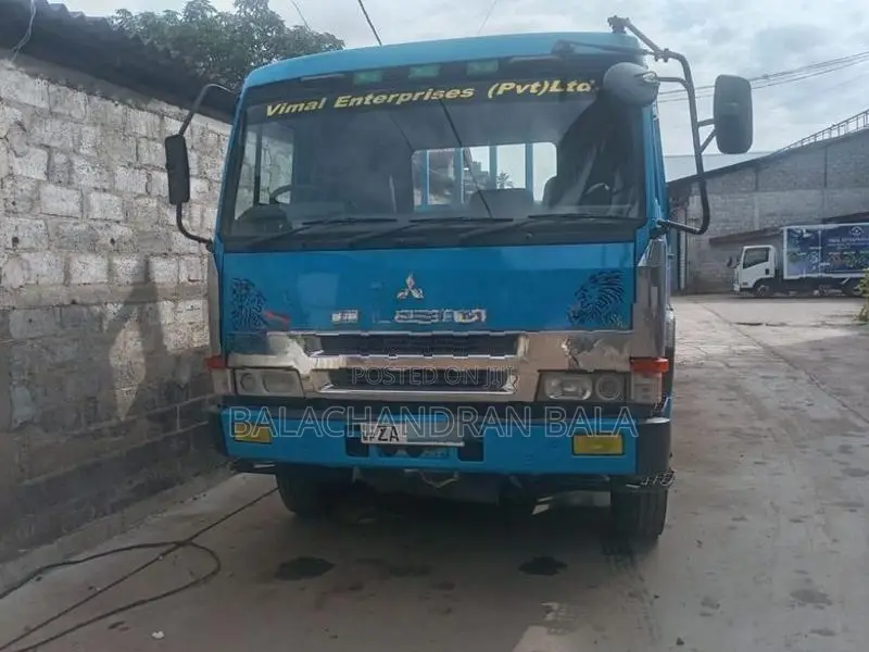 Mitsubishi Fuso 1996