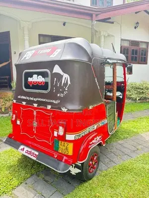 Bajaj RE Three Wheeler 2015