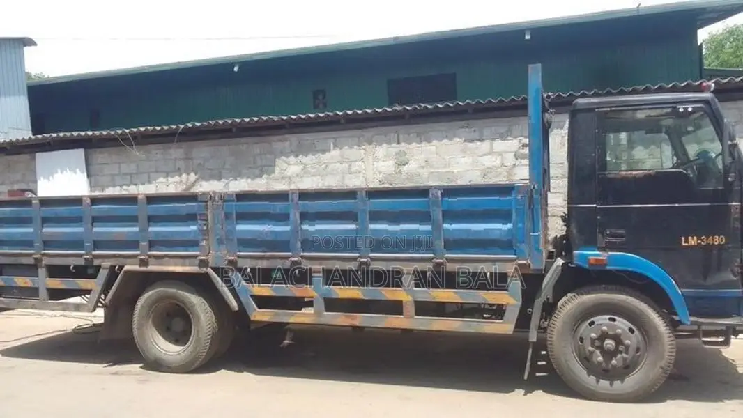Tata 1109 2015