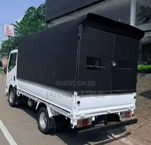 Nissan Cabstar 2015