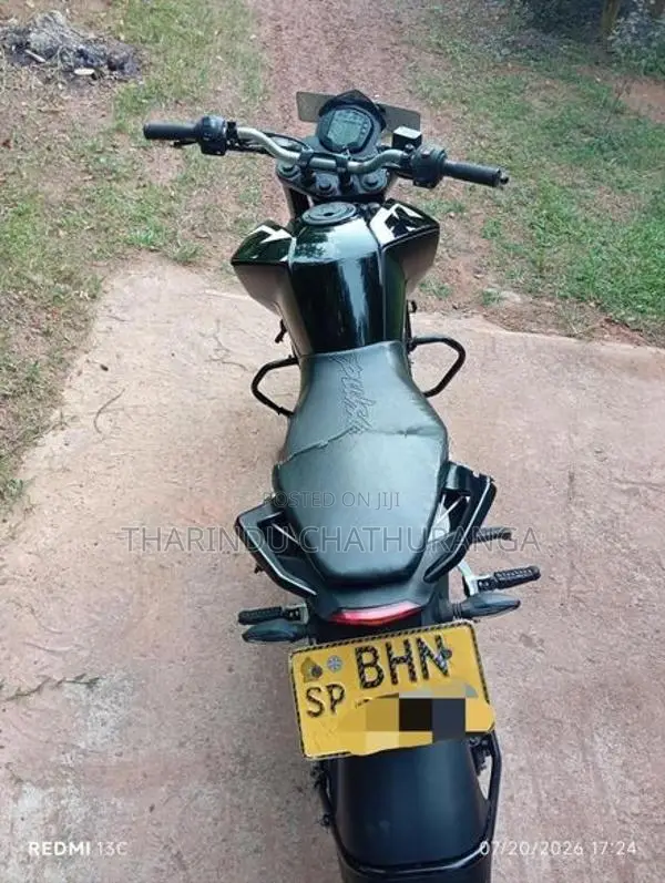 Bajaj KTM 200 2020