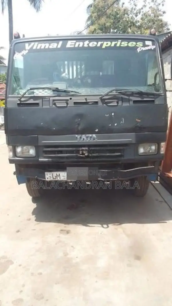 Tata 1109 2015