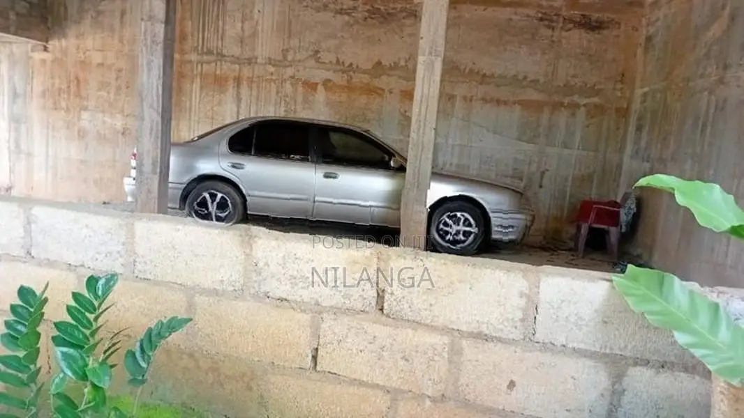 Nissan Cefiro 1999