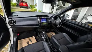 Toyota Axio WXB 2017