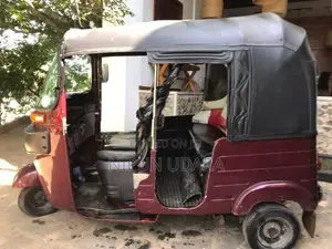Bajaj RE 2015