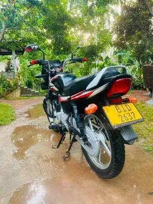 Bajaj CT100 2025