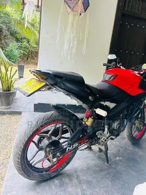 Bajaj Pulsar NS160 2017