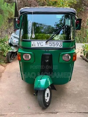Bajaj RE 2010