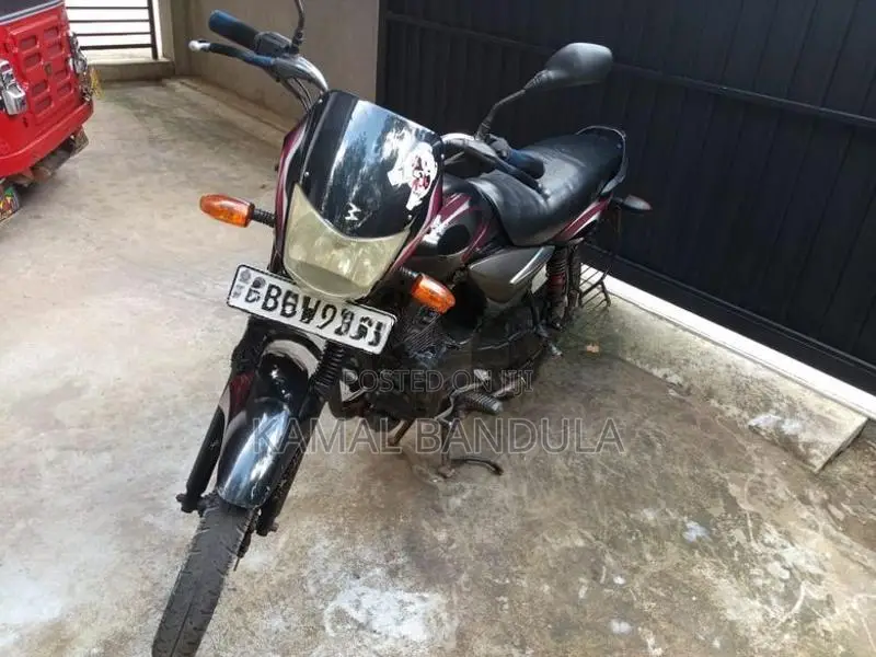 Bajaj Platina 100 2016