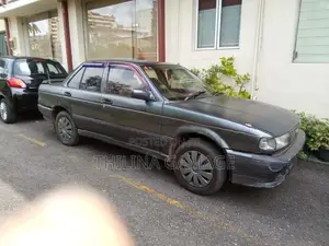 Nissan Sunny 1992