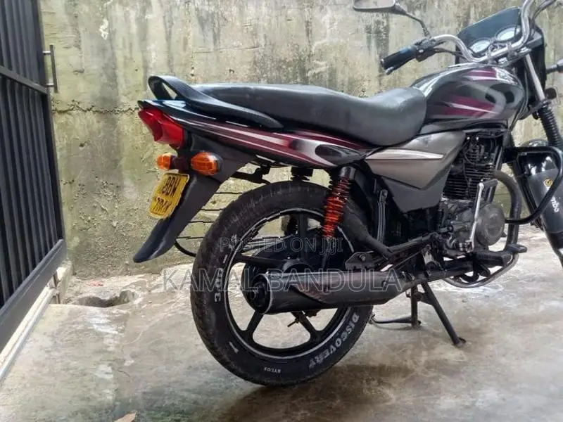 Bajaj Platina 100 2016
