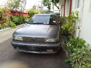 Nissan Sunny 1992