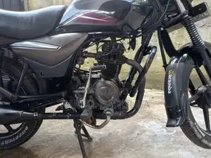 Bajaj Platina 100 2016