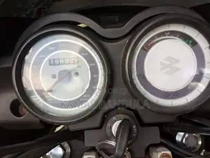 Bajaj Platina 100 2016