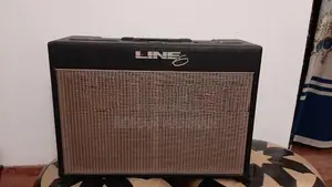 Line 6 Flextone 100 Back Amp with Effecter