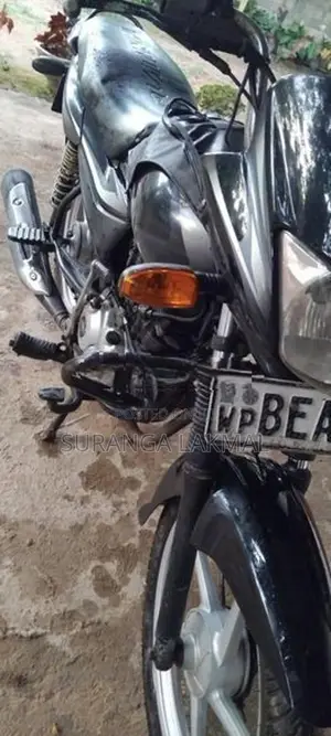 Bajaj Platina 100 ES 2017
