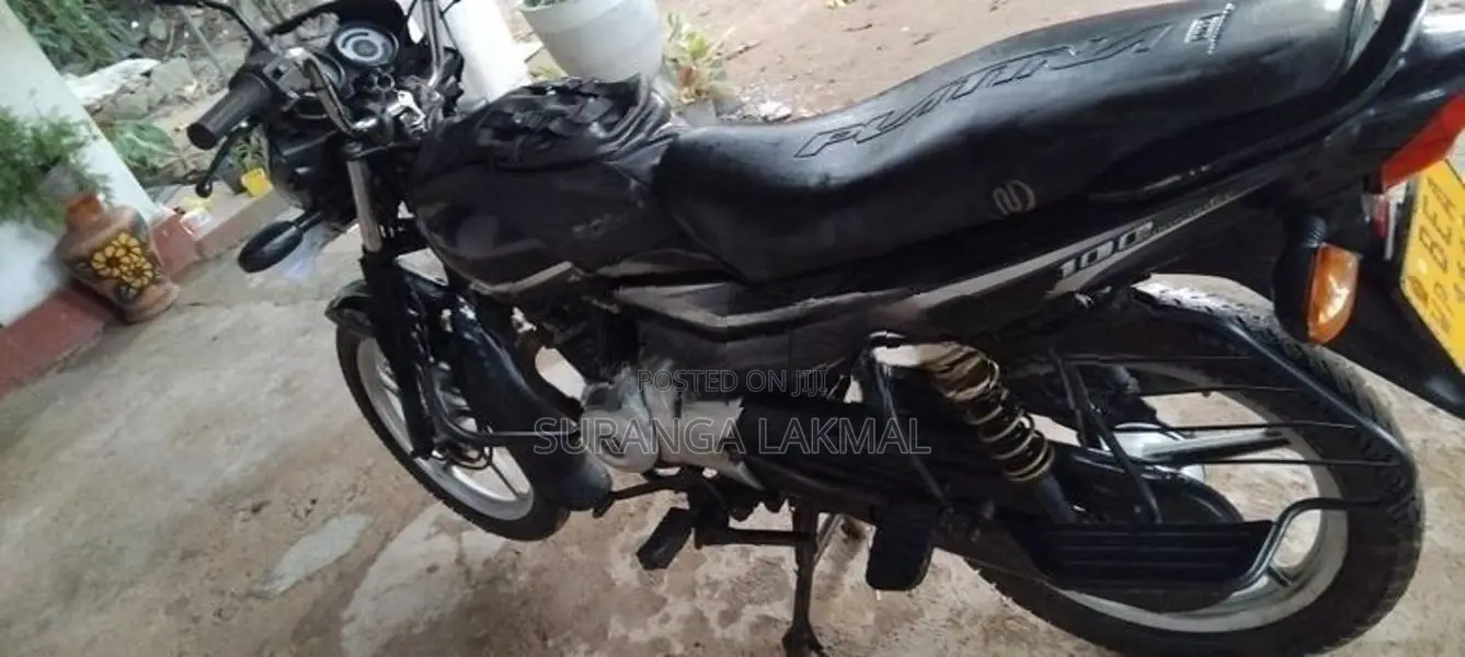 Bajaj Platina 100 ES 2017