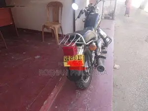 Suzuki GN 125 2017