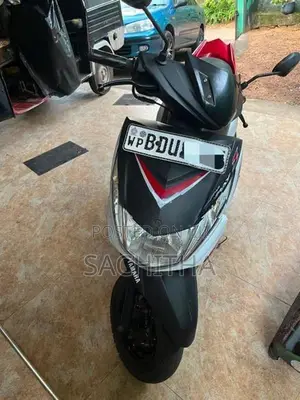 Yamaha Ray 2015