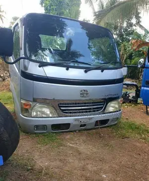Toyota Dyna Lorry Cabin 12V