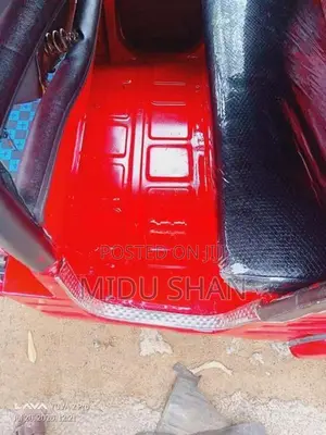Bajaj RE 1998