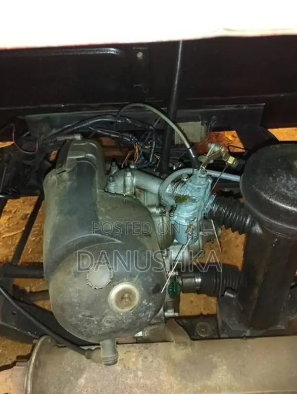 Bajaj RE 2004
