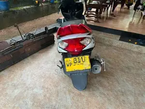 Yamaha Ray 2015