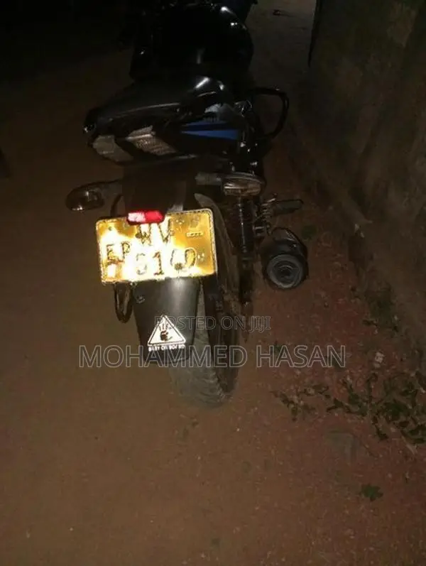 Bajaj Pulsar 180 2015