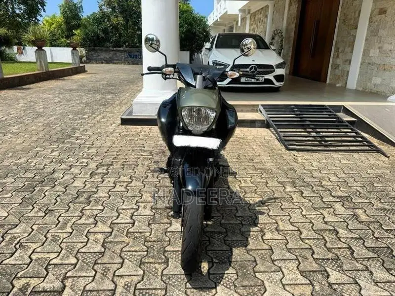 Suzuki Intruder ABS 2019