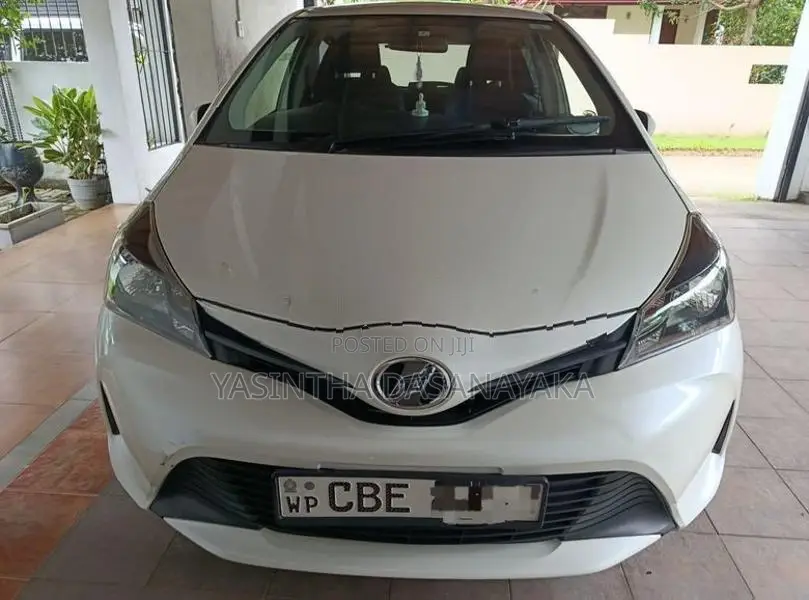 Toyota Vitz 2016