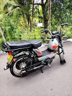 TVS XL 100 2016