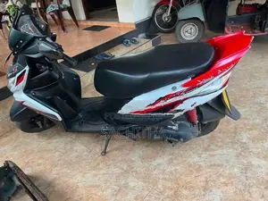 Yamaha Ray 2015