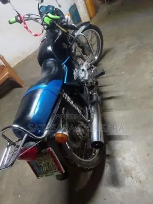 Bajaj Boxer 2001