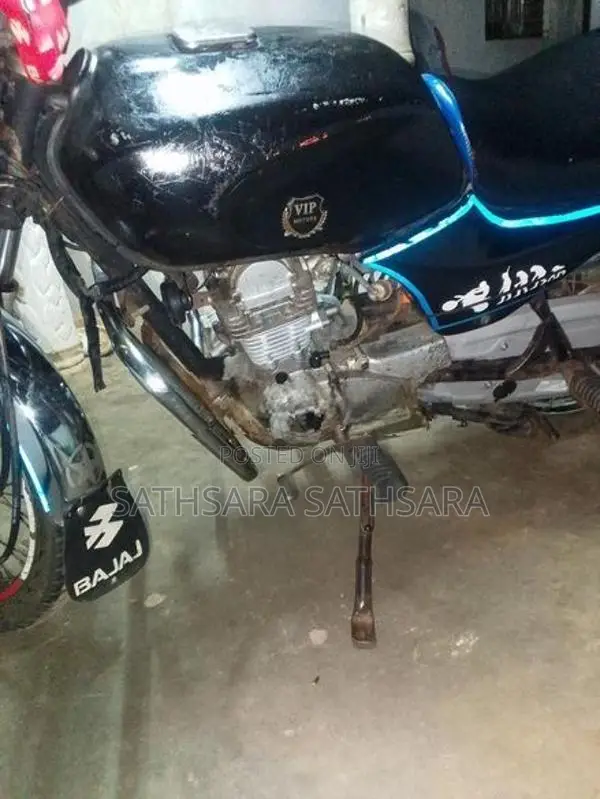 Bajaj Boxer 2001