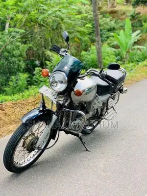 Bajaj Boxer 2005