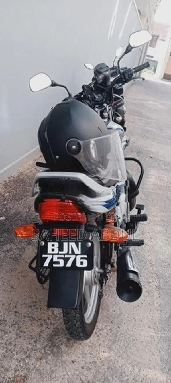 Bajaj CT100 2024