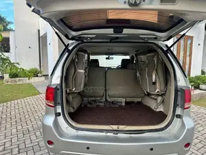 Toyota Fortuner 2006