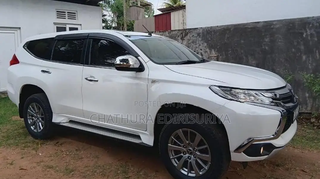 Mitsubishi Montero 2017