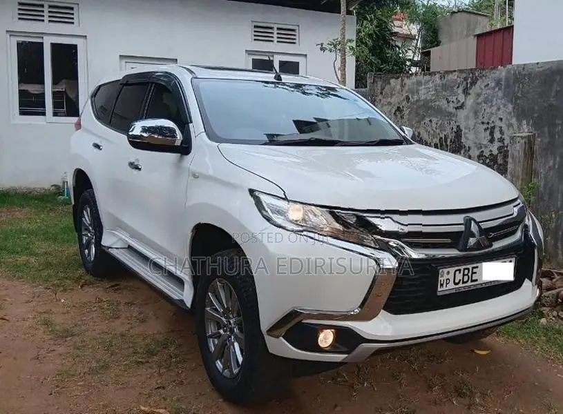Mitsubishi Montero 2017