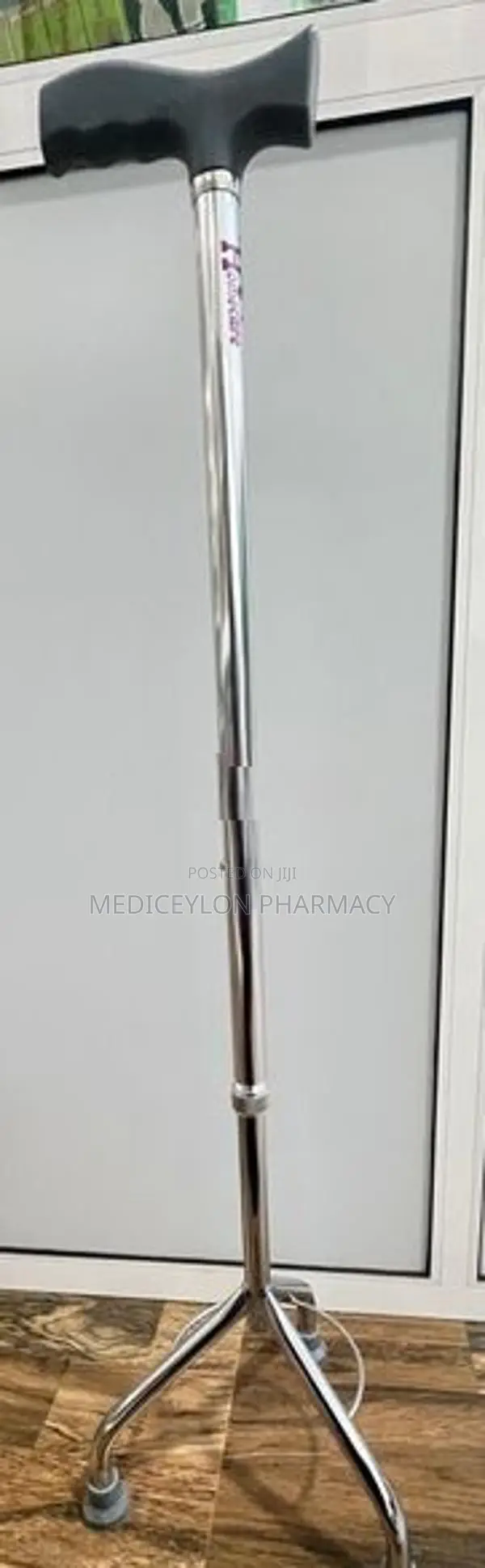 Walking Stick With 03 Legs
