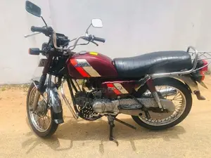 Hero CD 100 2001