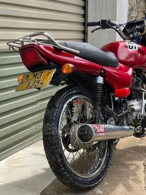 Bajaj CT100 2005