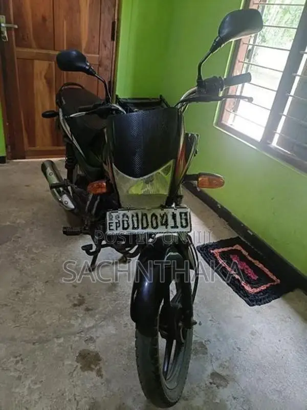 Bajaj Platina 2015