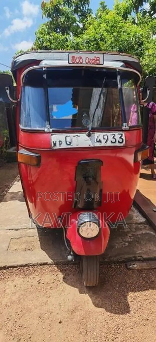 Bajaj RE 2009
